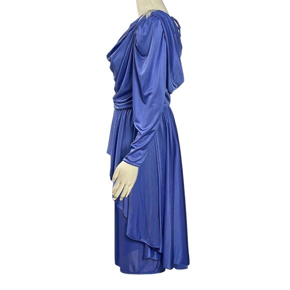 1980s Filigree Icy Blue Draped Bodice Appliquéd Polyester Disco Glam Dress - Picture 6 of 9